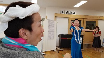 指先まで神経が張り巡らされている踊りにうっとり。